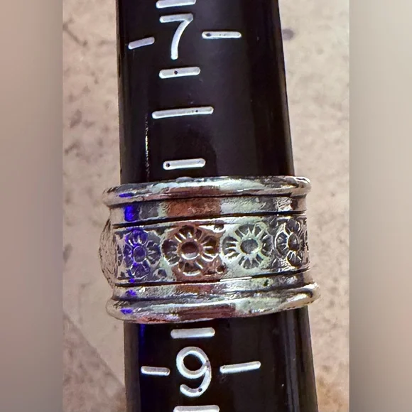 SILPADA DESIGNS .925 Sterling Silver & CZ “QUEEN FOR A DAY” Ring #R2208_Size 8.5 - Picture 5 of 8